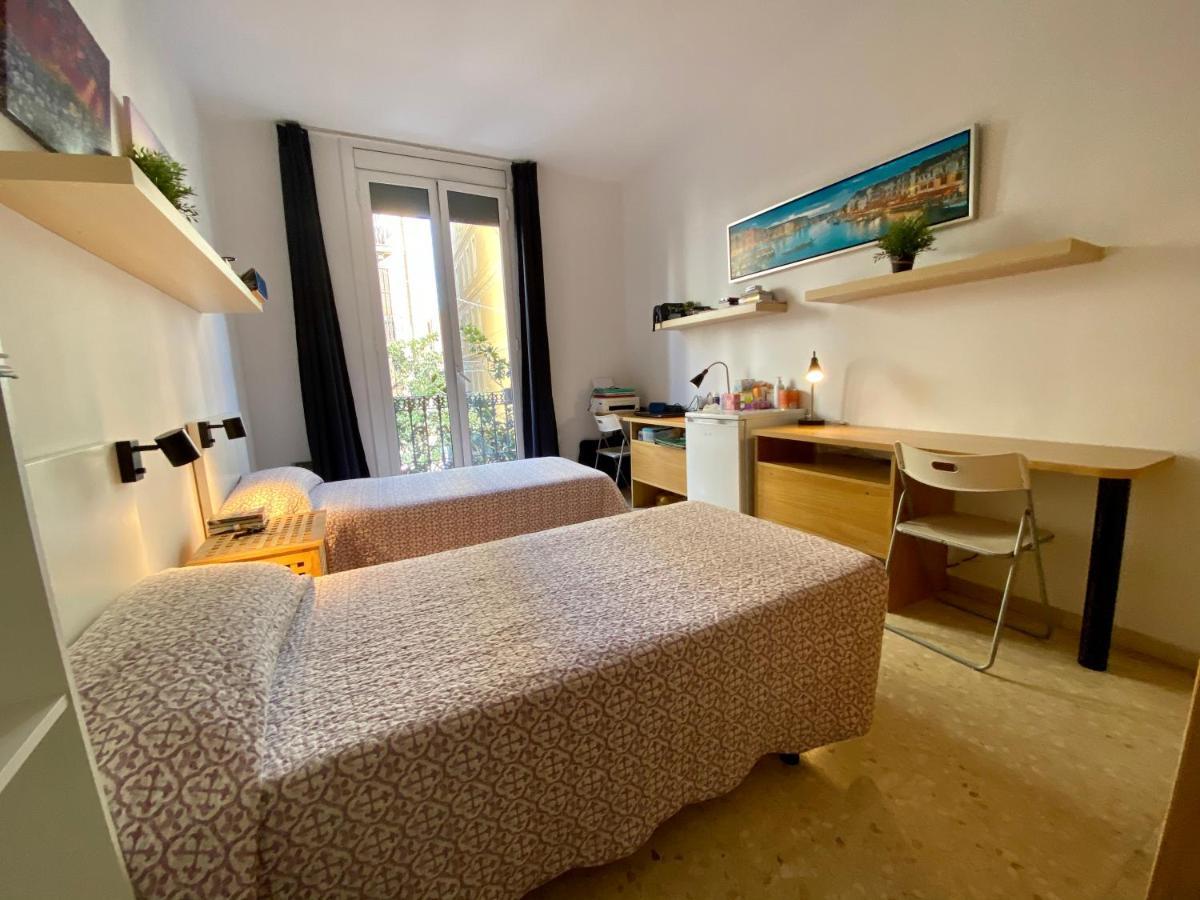 Barcelona Housing Recommend For Students Exterior photo