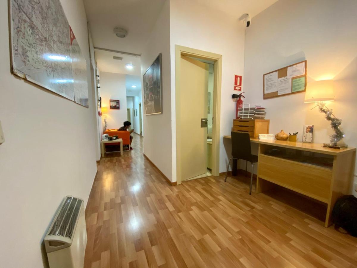 Barcelona Housing Recommend For Students Exterior photo